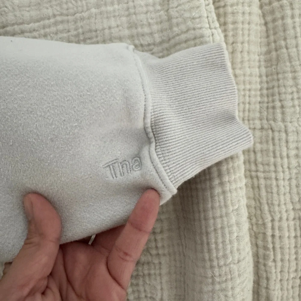 Aritzia TNA COZY AF Cropped 1/4 Zip Sweatshirt - Picture 9 of 9